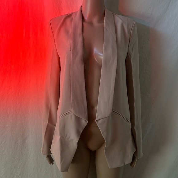 LULU’S Tan Blazer - Picture 2 of 6